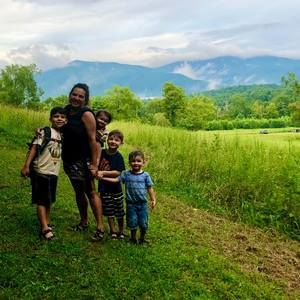 Meet your Posher, Joyce